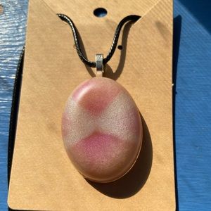 Shimmering Oval Necklace